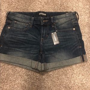 Express Midi Low Rise Shorts
